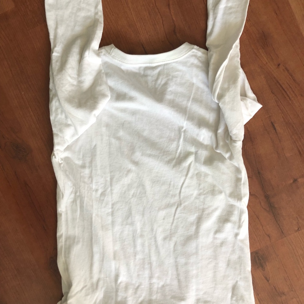 Gap full sleeves Tee - Picture 2 of 3